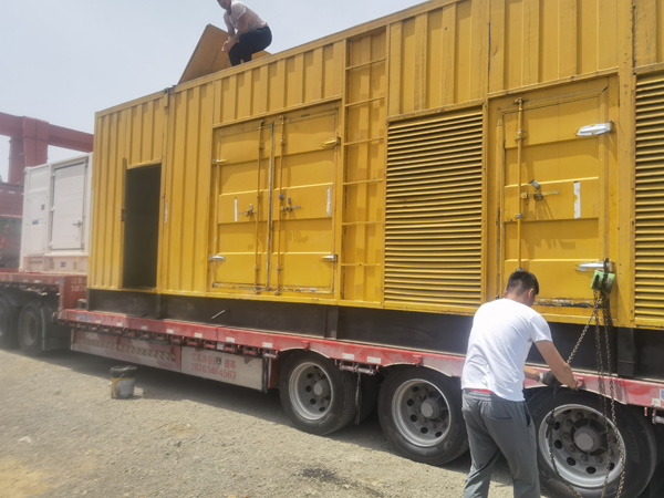 九真镇除了负载情况和发动机维护，还有哪些因素会影响 200kw 柴油发电机的油耗？