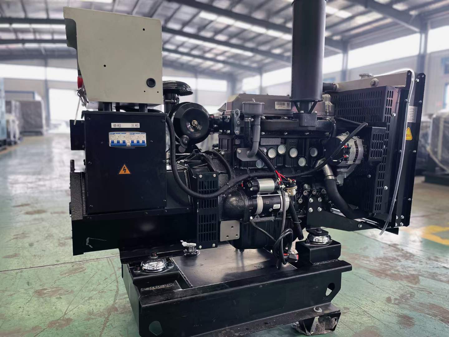 九真镇如何降低电感性负载对发电机的影响？