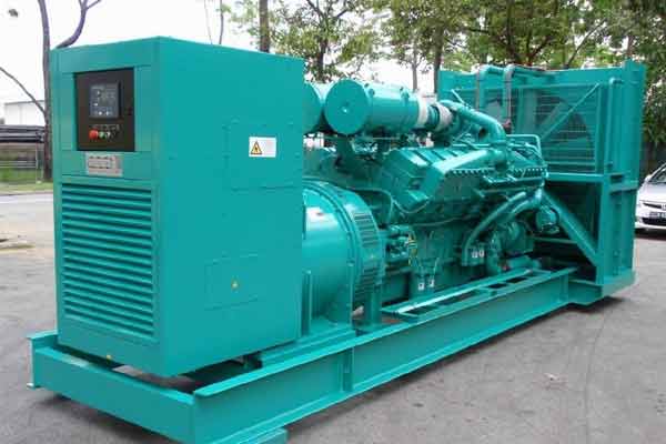 九真镇柴油发电机组电压不稳定怎样维修？