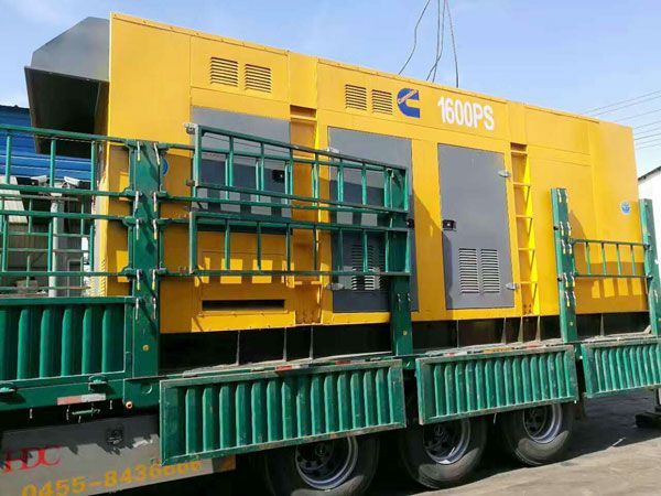 九真镇测量水冷式机油散热器密封件尺寸时的注意事项有哪些？