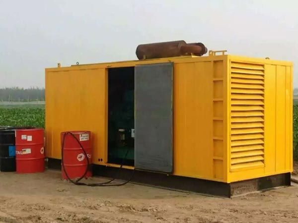 九真镇安装新的水冷式机油散热器密封件有哪些注意事项？